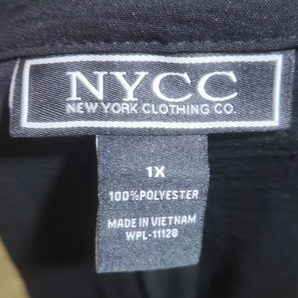 NYC Charcoal Blazer with Buttoned Pockets - Picture 9 of 10